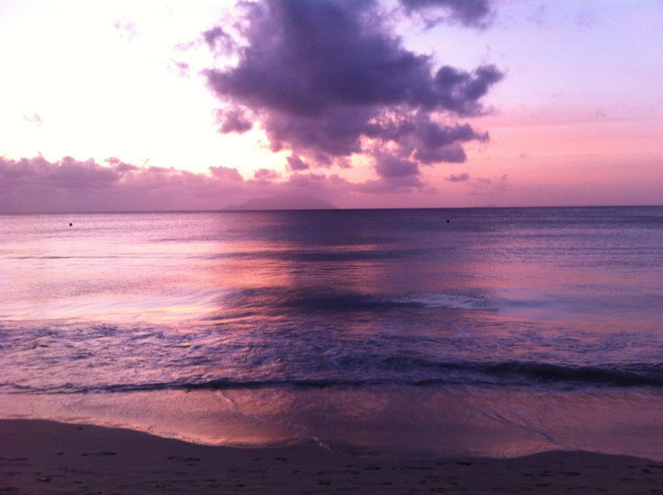 Jessies Guest House Seychelles Beau Vallon  Exterior photo